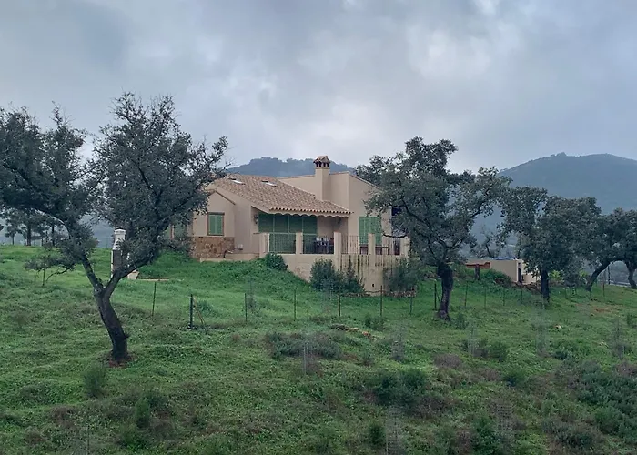 Alojamiento Rural En Aracena. Finca El Rehilete